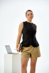 Sharp Focus WW Short