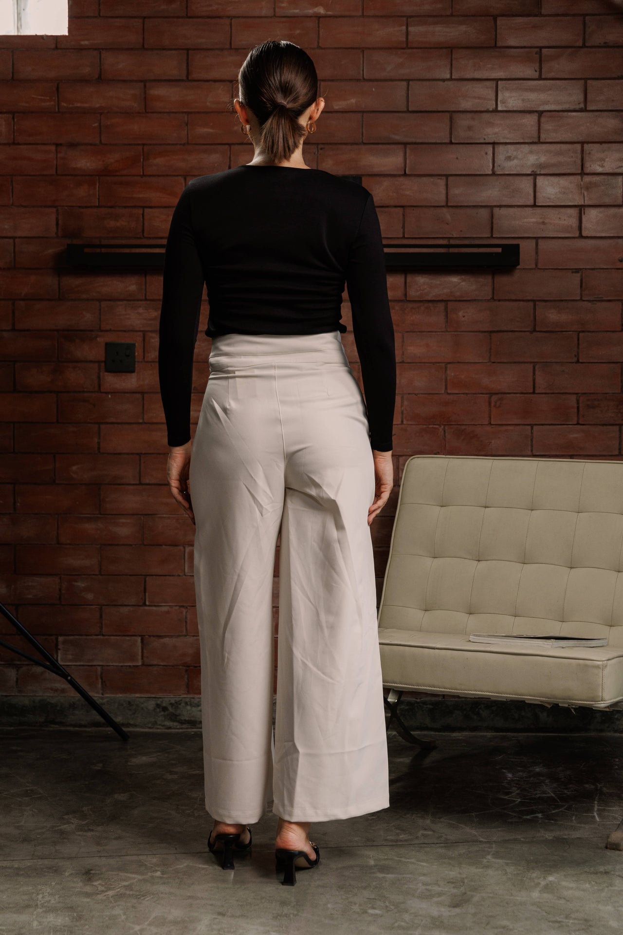Twin Closure Wide-Leg Pant