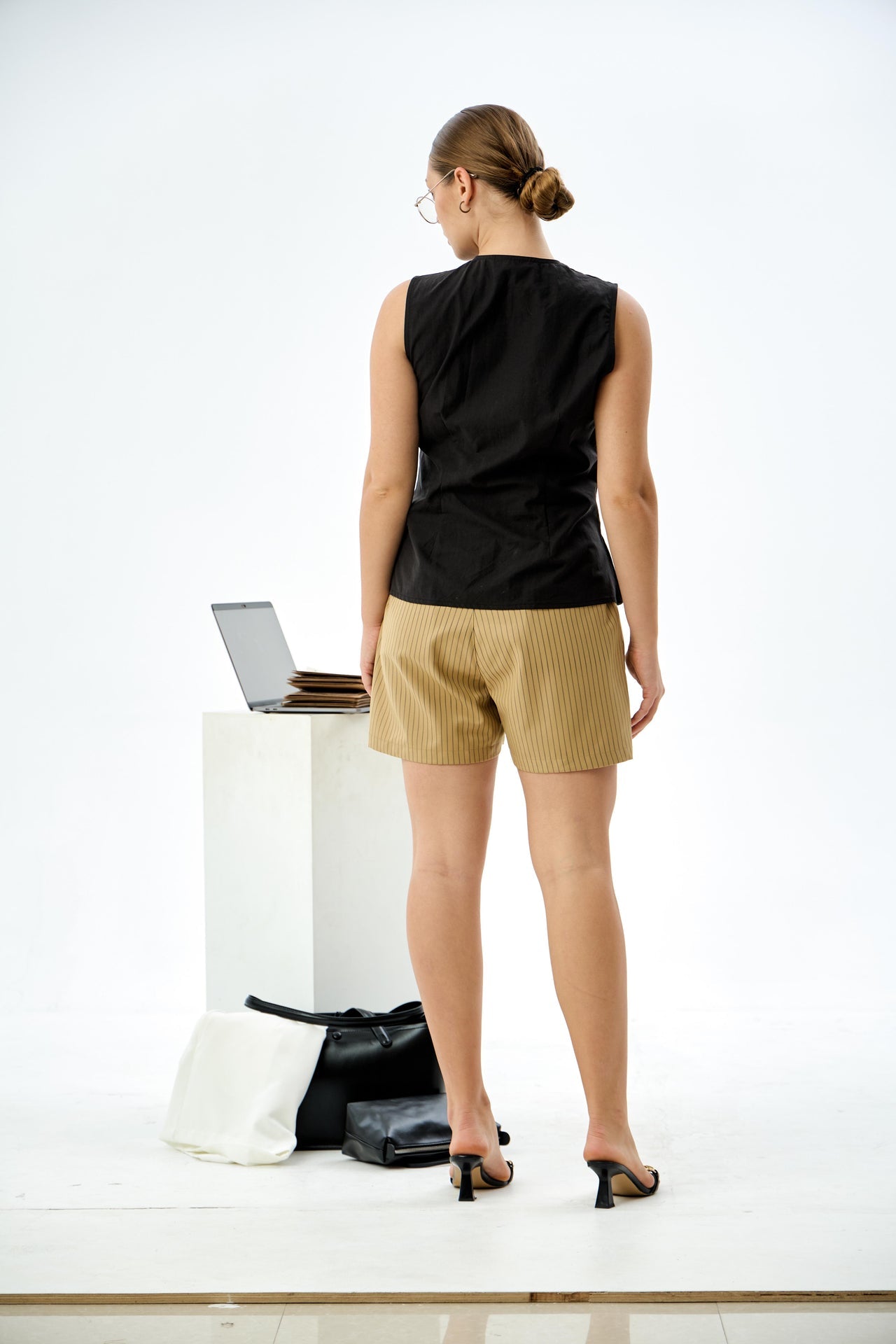 Sharp Focus WW Short