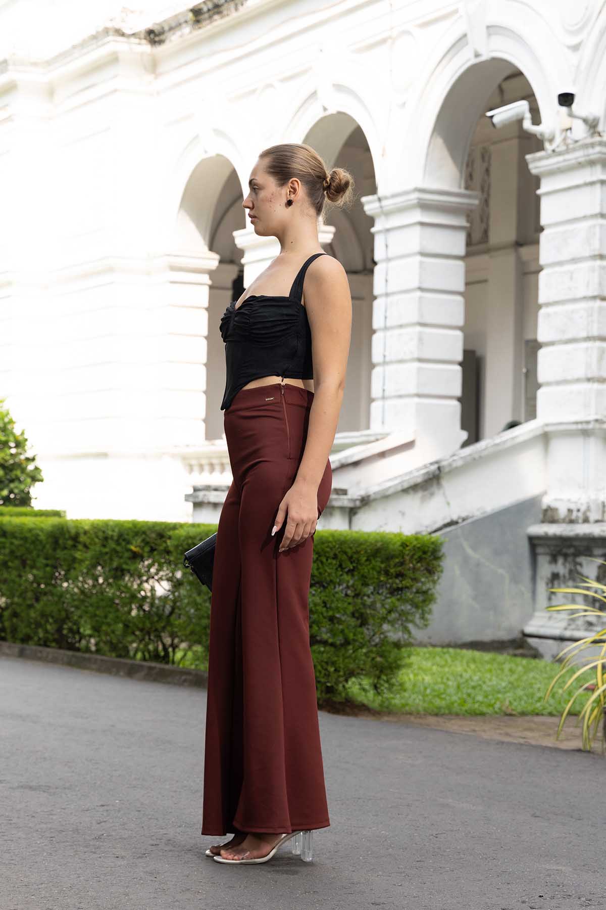 Regal embrace pant