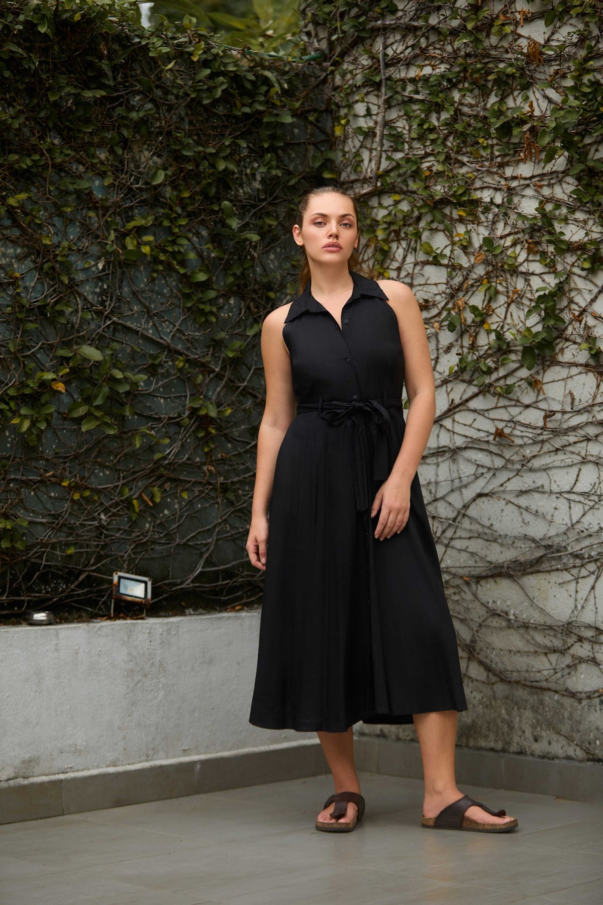 Vineyard Noir Midi Dress