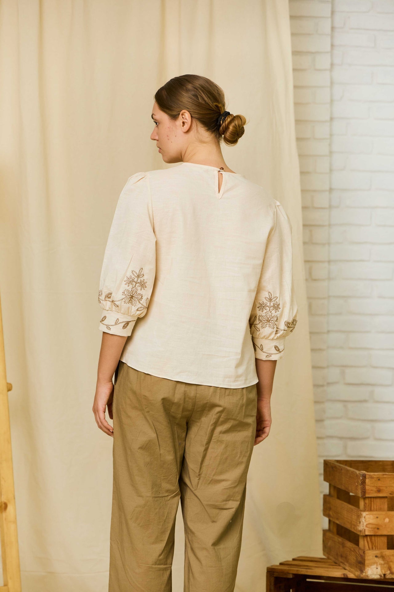 Lindenvale Linen Top